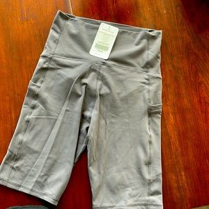 NWT Fabletics Maternity Bike Shorts
